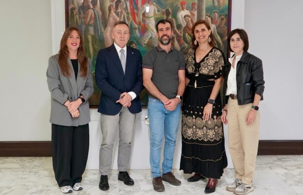 El Colegio de Logopedas del País Vasco constata una acogida positiva de sus reivindicaciones entre varios de los grupos parlamentarios vascos